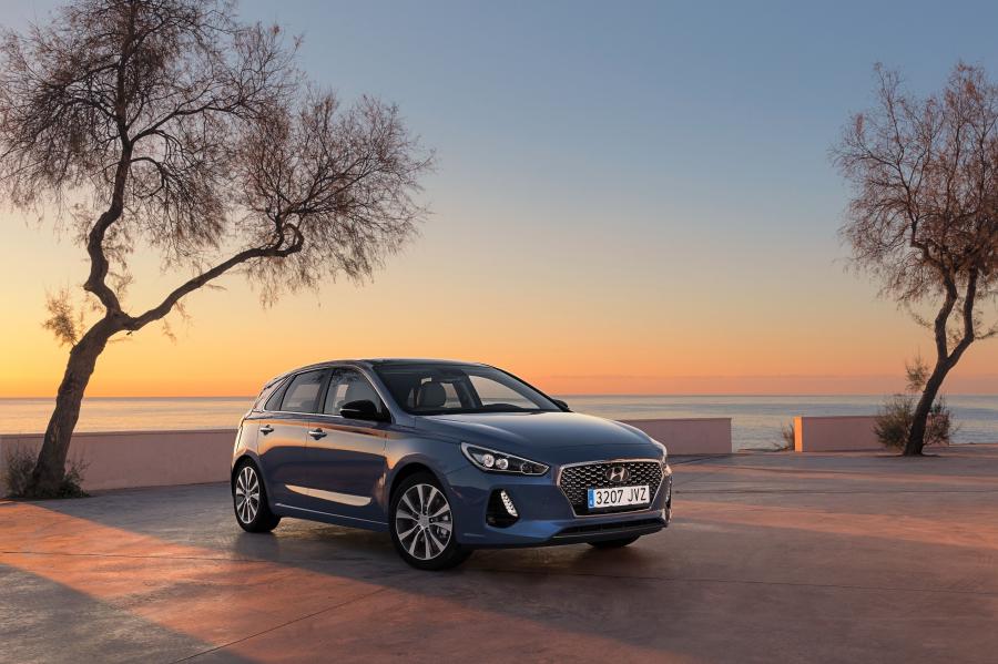  Hyundai i30 2017 года  (фото 17 из 43)
